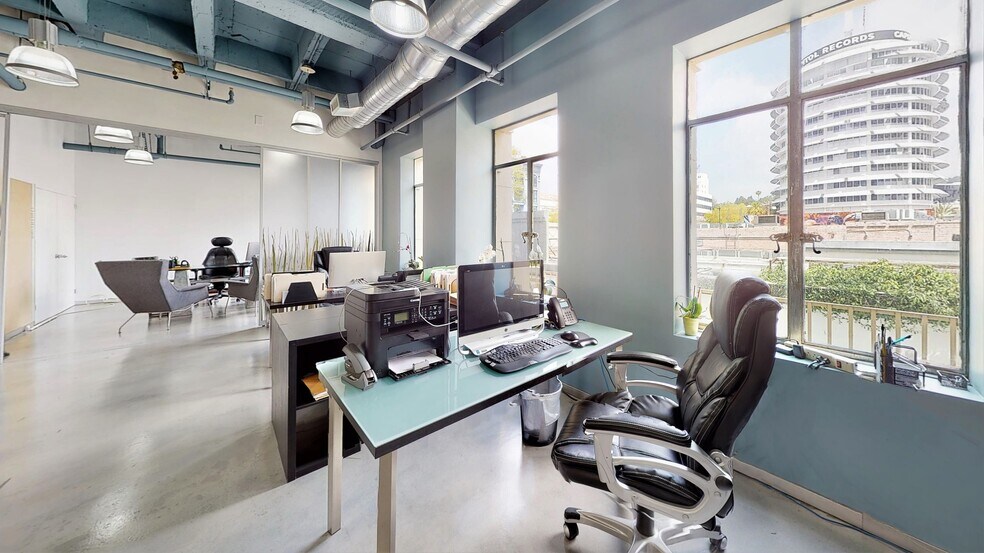 6253 Hollywood Blvd, Los Angeles, CA à vendre - Photo intérieure - Image 3 de 18