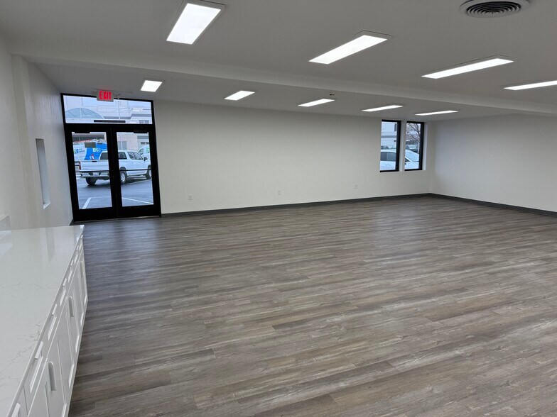 821 S Auburn St, Kennewick, WA à louer - Photo du bâtiment - Image 2 de 6