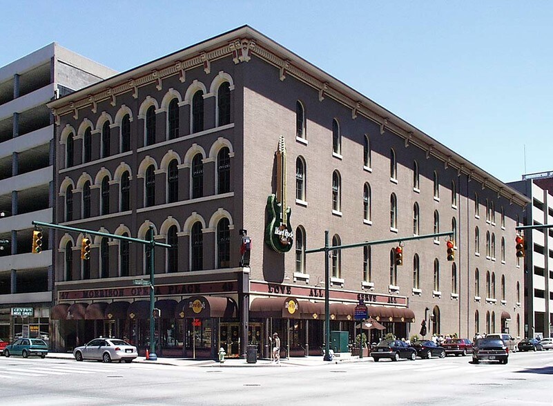 47 S Meridian St, Indianapolis, IN à louer - Photo du bâtiment - Image 2 de 6