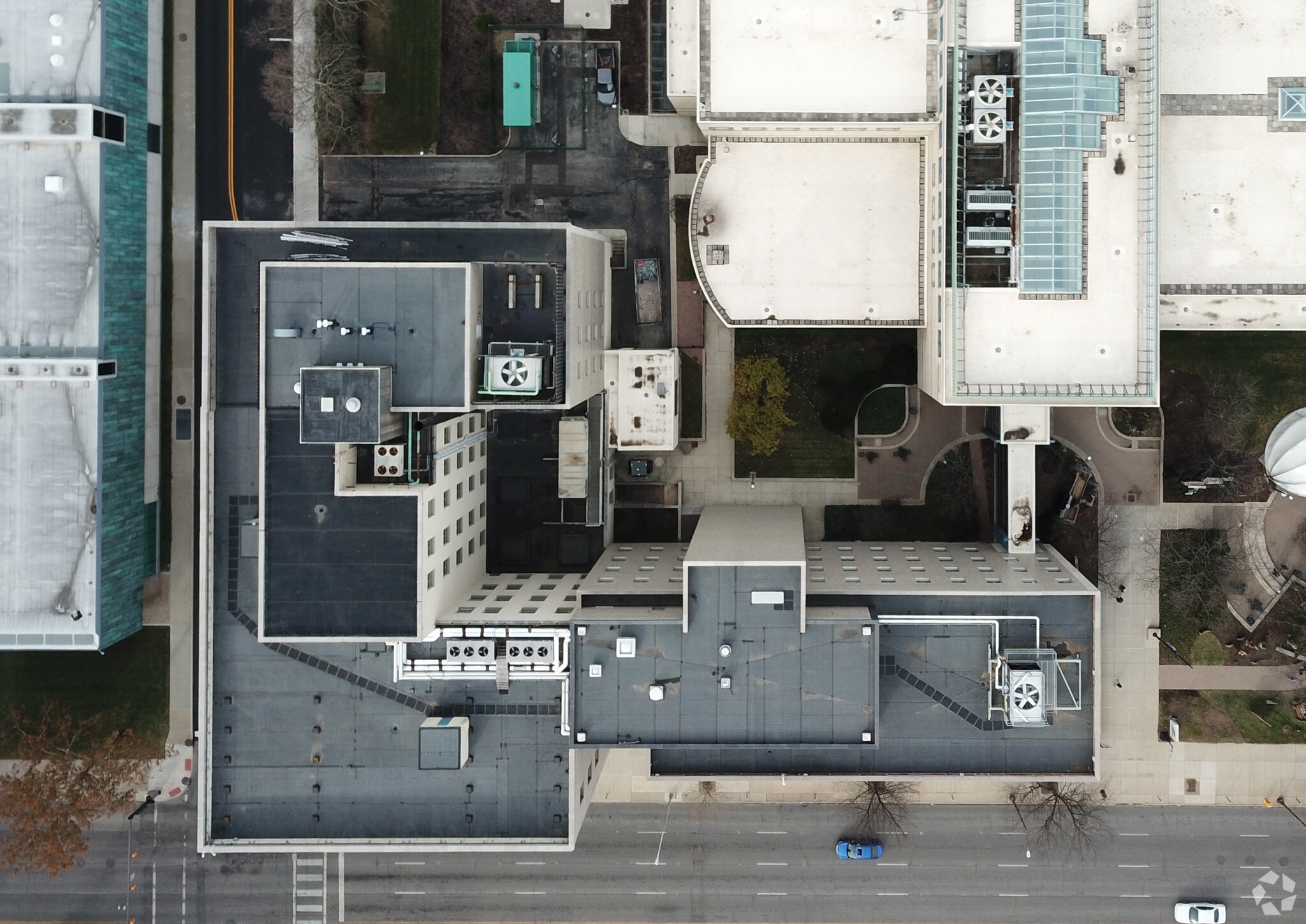 518 E Broad St, Columbus, OH for sale Aerial- Image 1 of 17