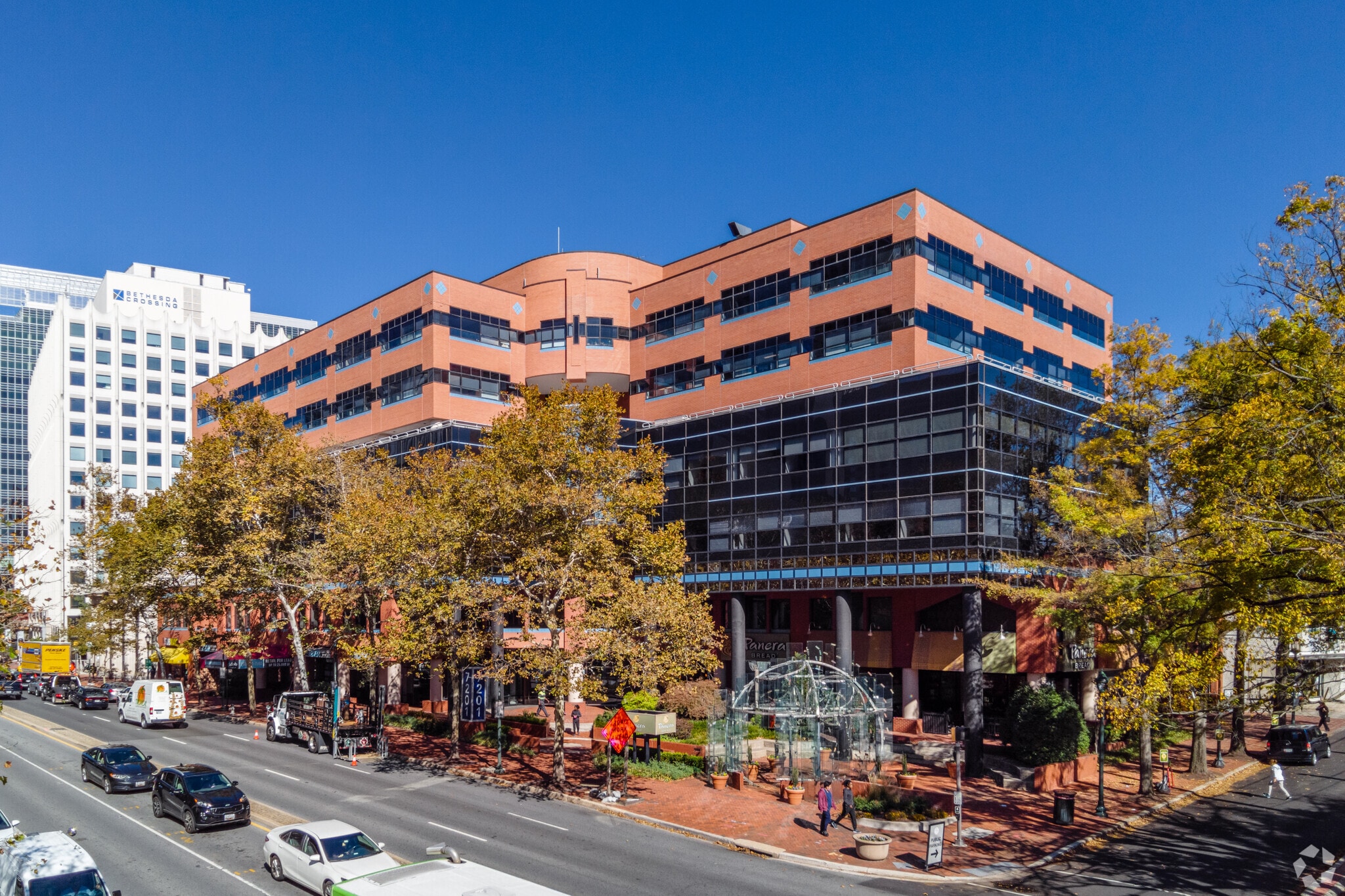 7201 Wisconsin Ave, Bethesda, MD for lease Primary Photo- Image 1 of 43