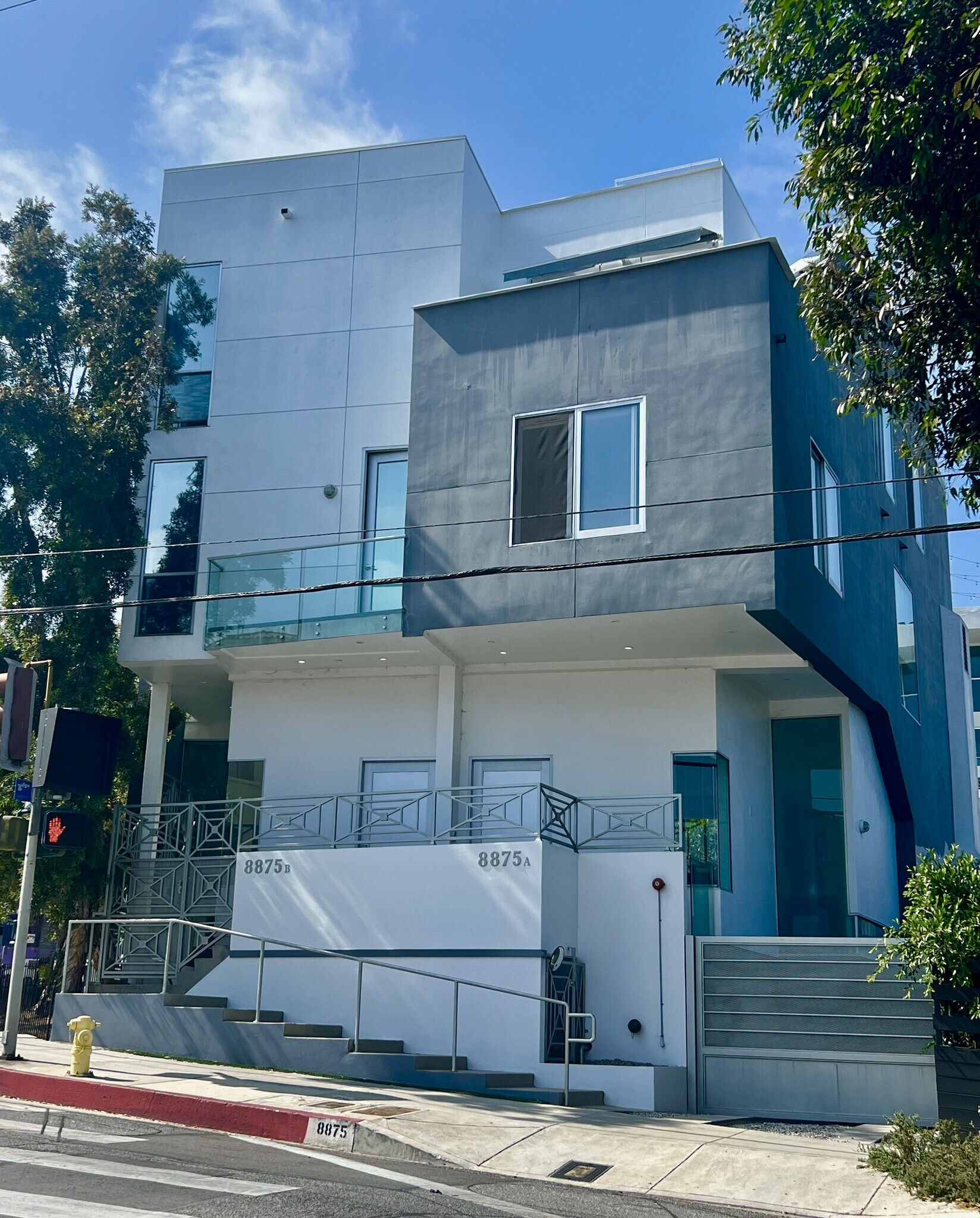 8875 Cynthia #B, West Hollywood, CA à vendre Photo du bâtiment- Image 1 de 1