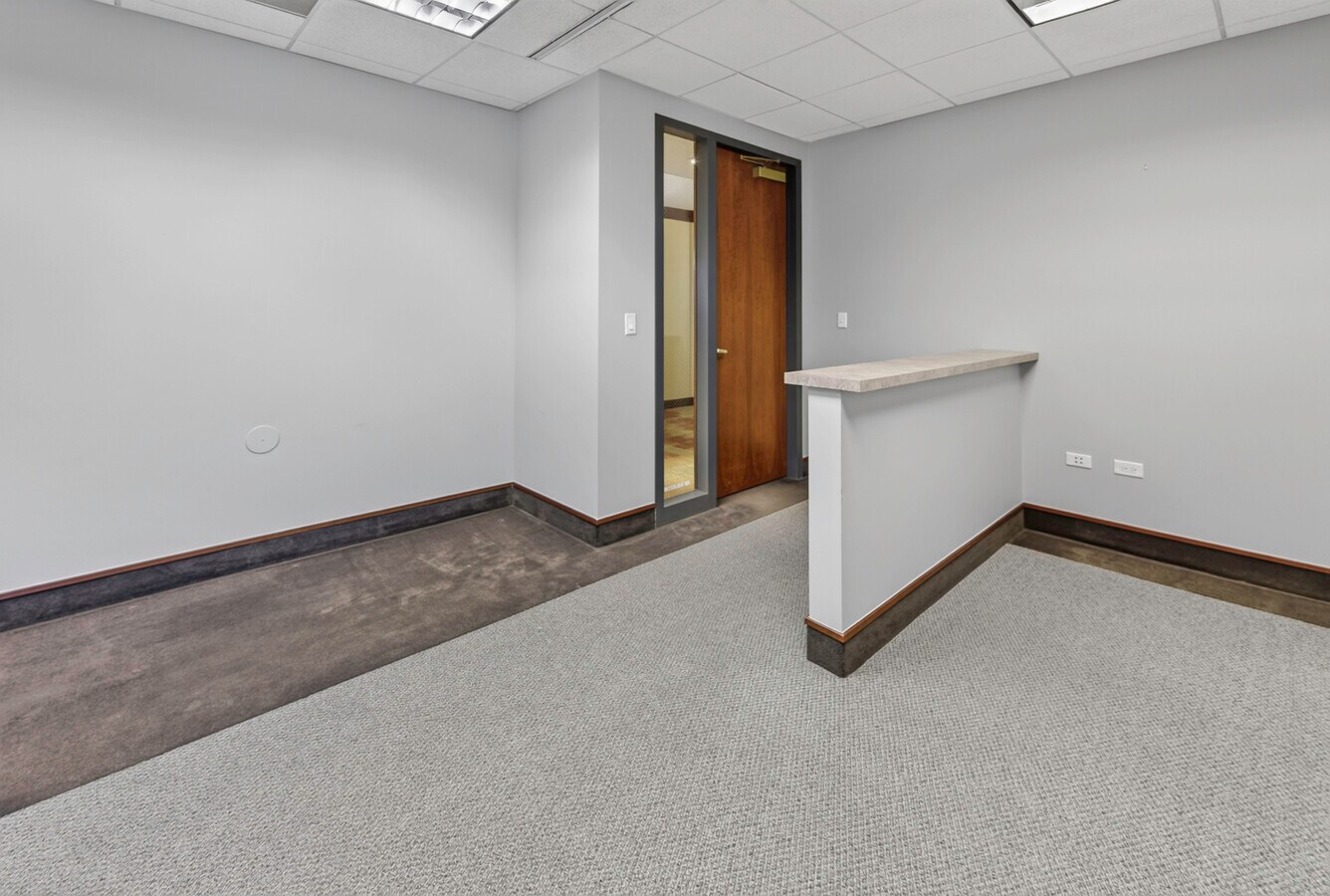 9085 E Mineral Cir, Centennial, CO 80112 - Unit 370 - - Interior Photo - Image 2 of 15