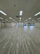 8030-8384 N Pines Blvd, Pembroke Pines, FL à louer Photo intérieure- Image 2 de 10