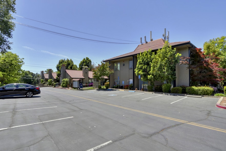 7509 Madison Ave, Citrus Heights, CA for lease - Building Photo - Image 2 of 17