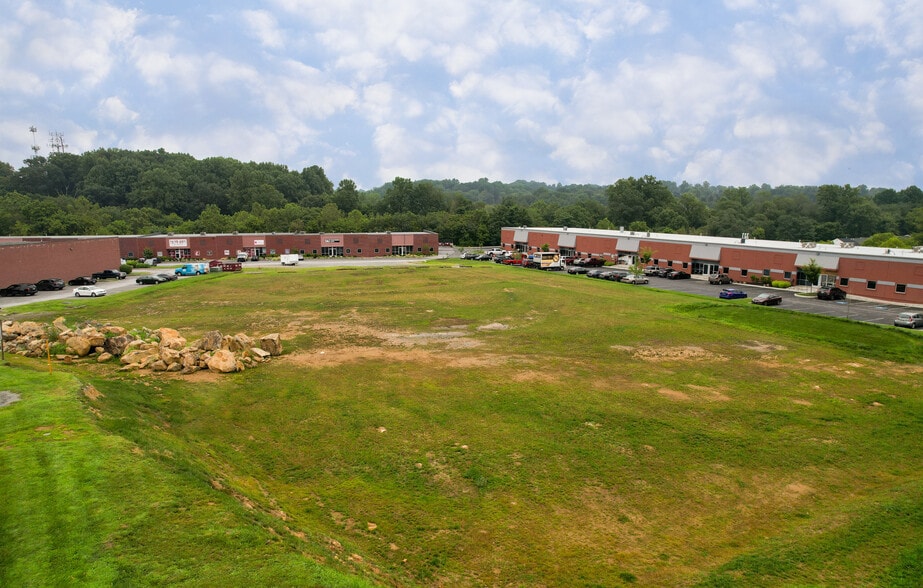 13 Hagerty Blvd, West Chester, PA à vendre - Photo du bâtiment - Image 1 de 5