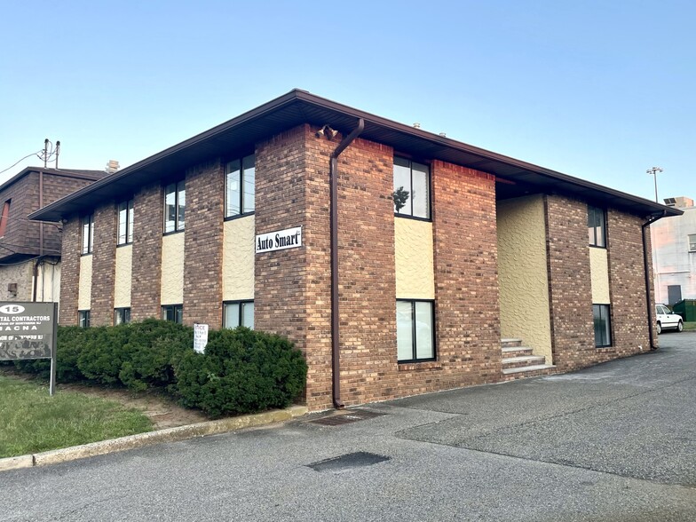 15 Furler St, Totowa, NJ for lease - Building Photo - Image 1 of 8