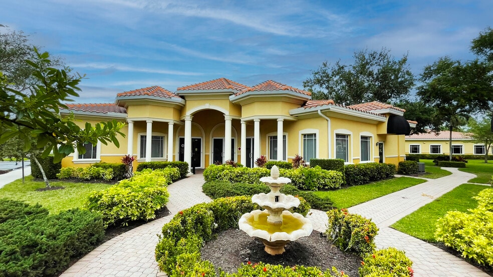 3372 Woods Edge Cir, Bonita Springs, FL à vendre - Photo du bâtiment - Image 3 de 6