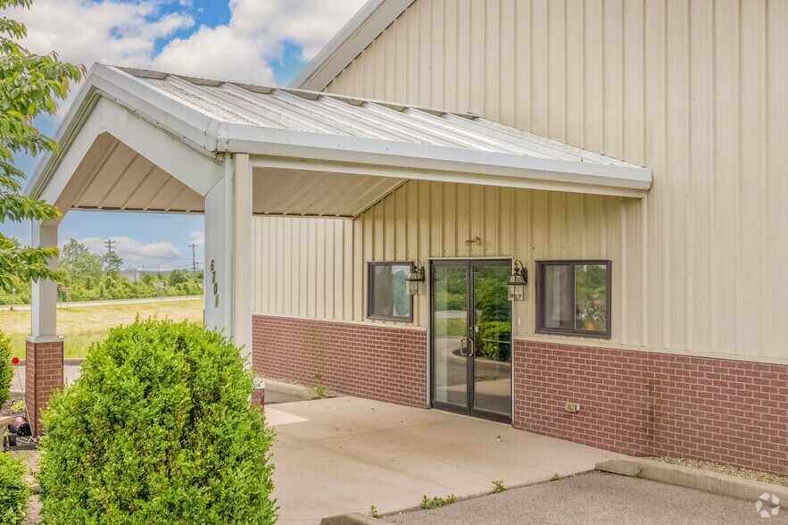 6701 Ringwood Rd, Oxford, OH for lease - Building Photo - Image 3 of 19