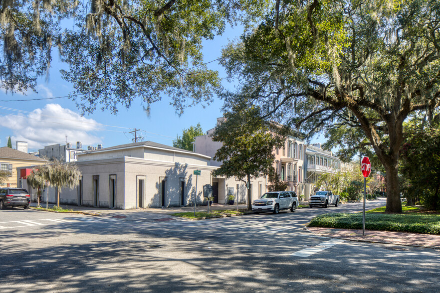 302 E Oglethorpe Ave, Savannah, GA à vendre - Photo du bâtiment - Image 1 de 1