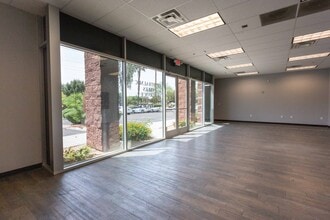 1940 W Elliot Rd, Gilbert, AZ for lease Interior Photo- Image 2 of 24
