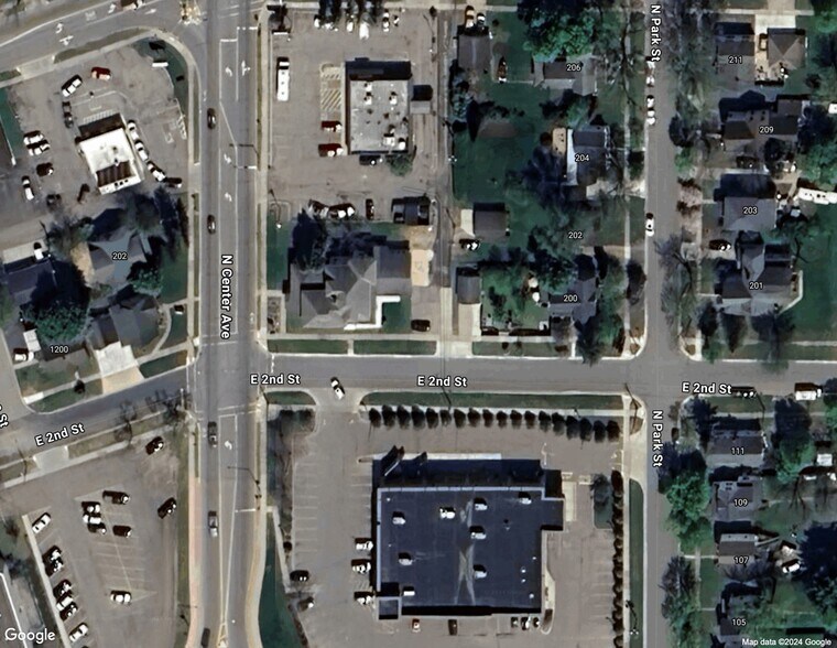 201 N Center Ave, Merrill, WI à vendre - Photo du bâtiment - Image 2 de 3