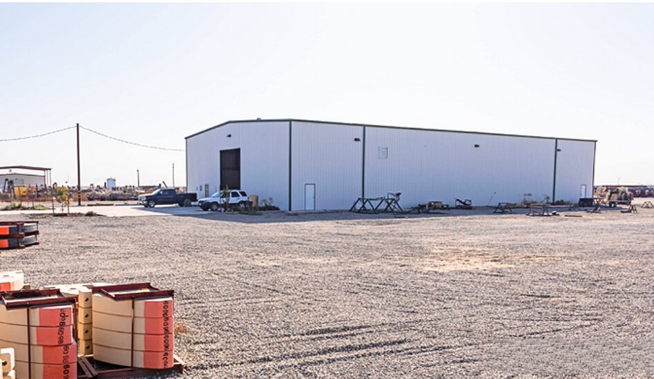 13547 BV Lake Ct, Bakersfield, CA à vendre - Photo du bâtiment - Image 3 de 16