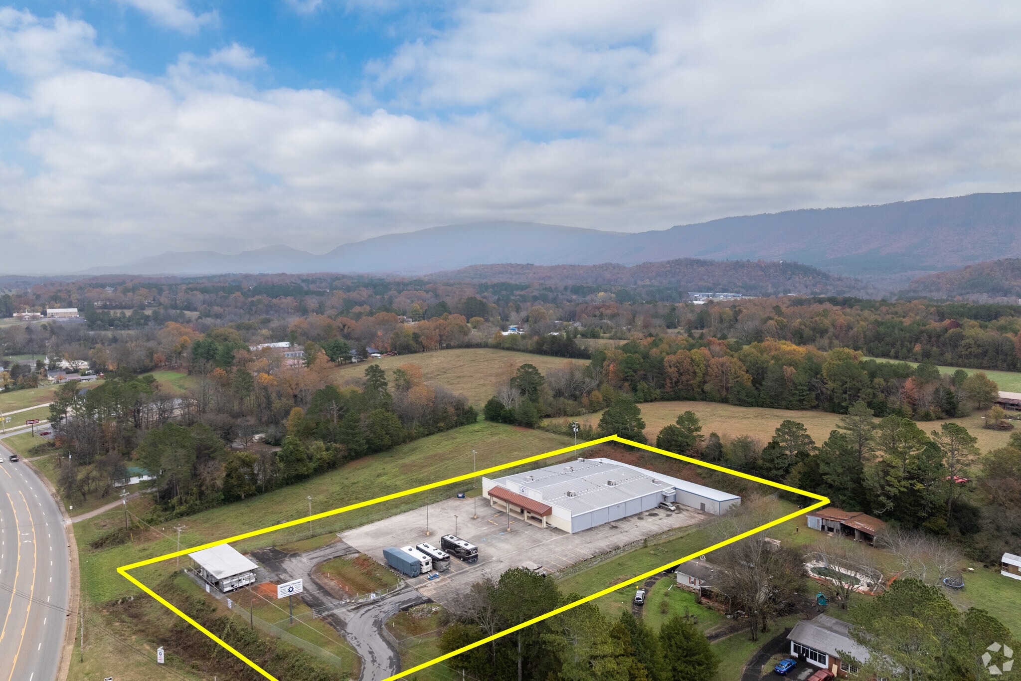 112 Benton Way, Benton, TN for sale Primary Photo- Image 1 of 19