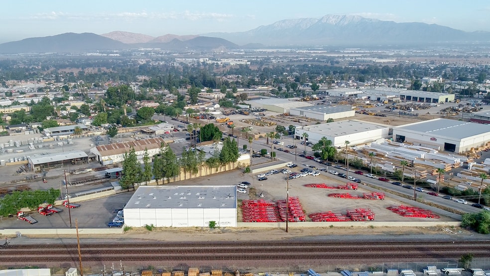 1492 Palmyrita Ave, Riverside, CA for sale - Building Photo - Image 2 of 17