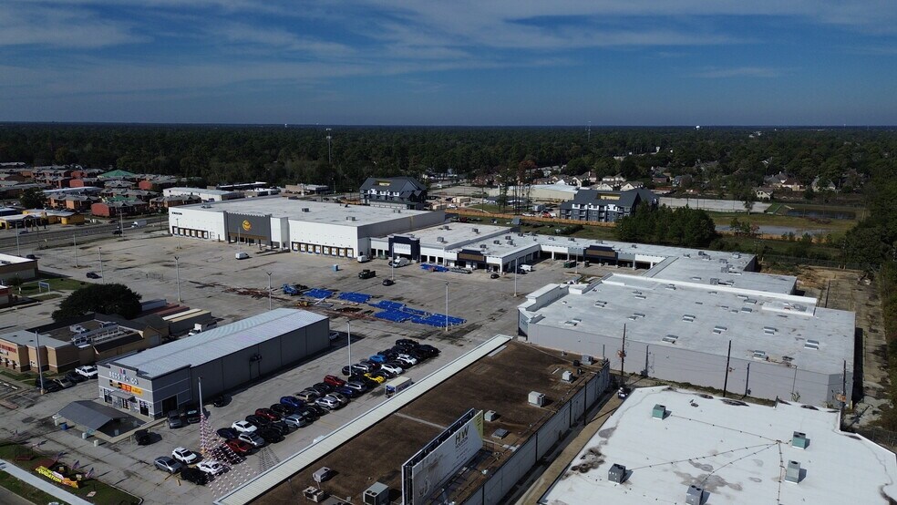 2208-2224 Cypress Creek Pky, Houston, TX for lease - Building Photo - Image 3 of 7