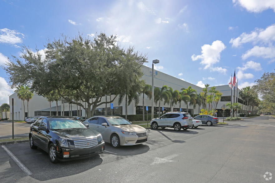 6600 Congress Ave, Boca Raton, FL for lease - Primary Photo - Image 1 of 6