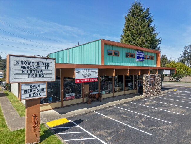 More details for 2133 Winchester ave, Reedsport, OR - Retail for Sale