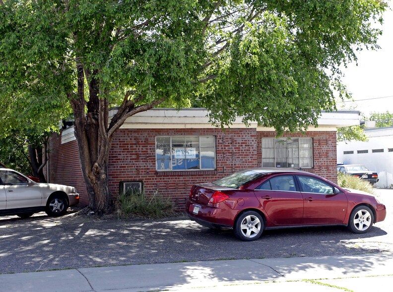 2172 S Jason St, Denver, CO à vendre - Photo du bâtiment - Image 2 de 2