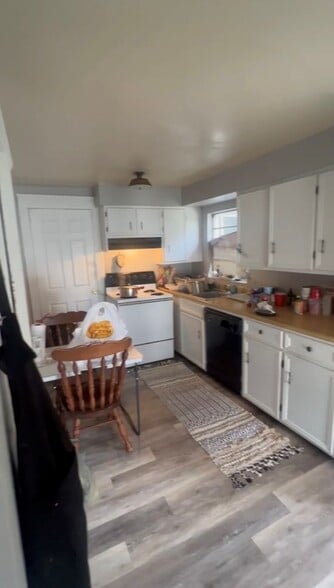 157 Cambridge Ave E, Greenwood, SC for sale - Building Photo - Image 3 of 8