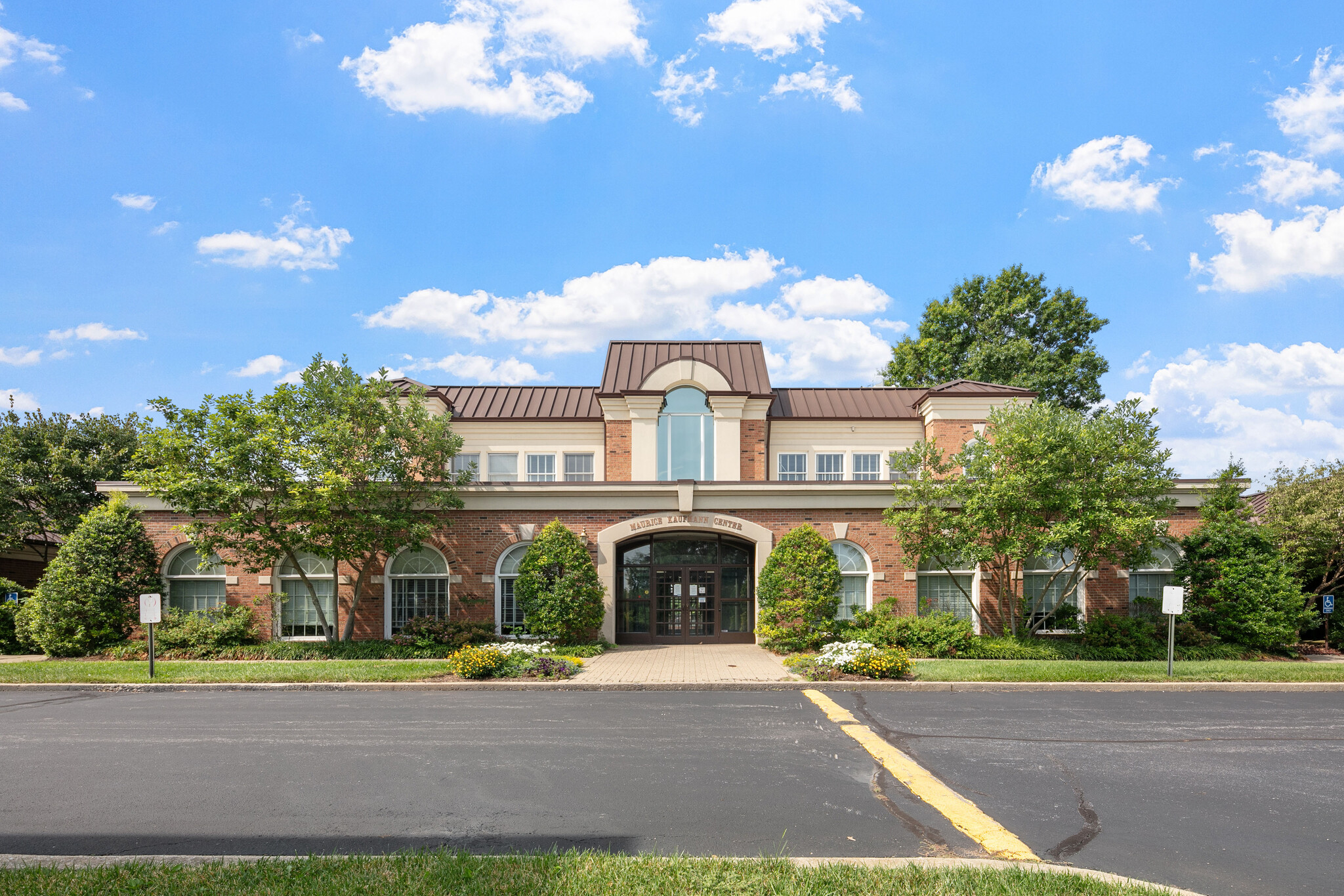 2312 Alexandria Dr, Lexington, KY for sale Building Photo- Image 1 of 1