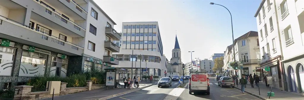 Retail in Colombes for lease Building Photo- Image 1 of 4