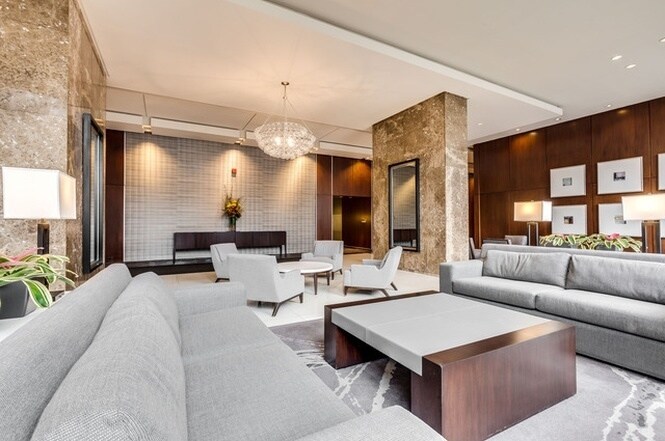 655 W Irving Park Rd, Chicago, IL à vendre - Photo intérieure - Image 2 de 11