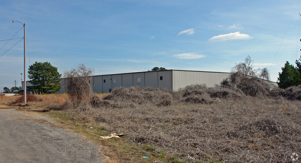 400 E Industrial Park Rd, Holly Springs, MS à louer - Photo du bâtiment - Image 2 de 29