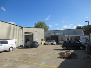54-56 Weir Rd, London for lease Other- Image 1 of 3