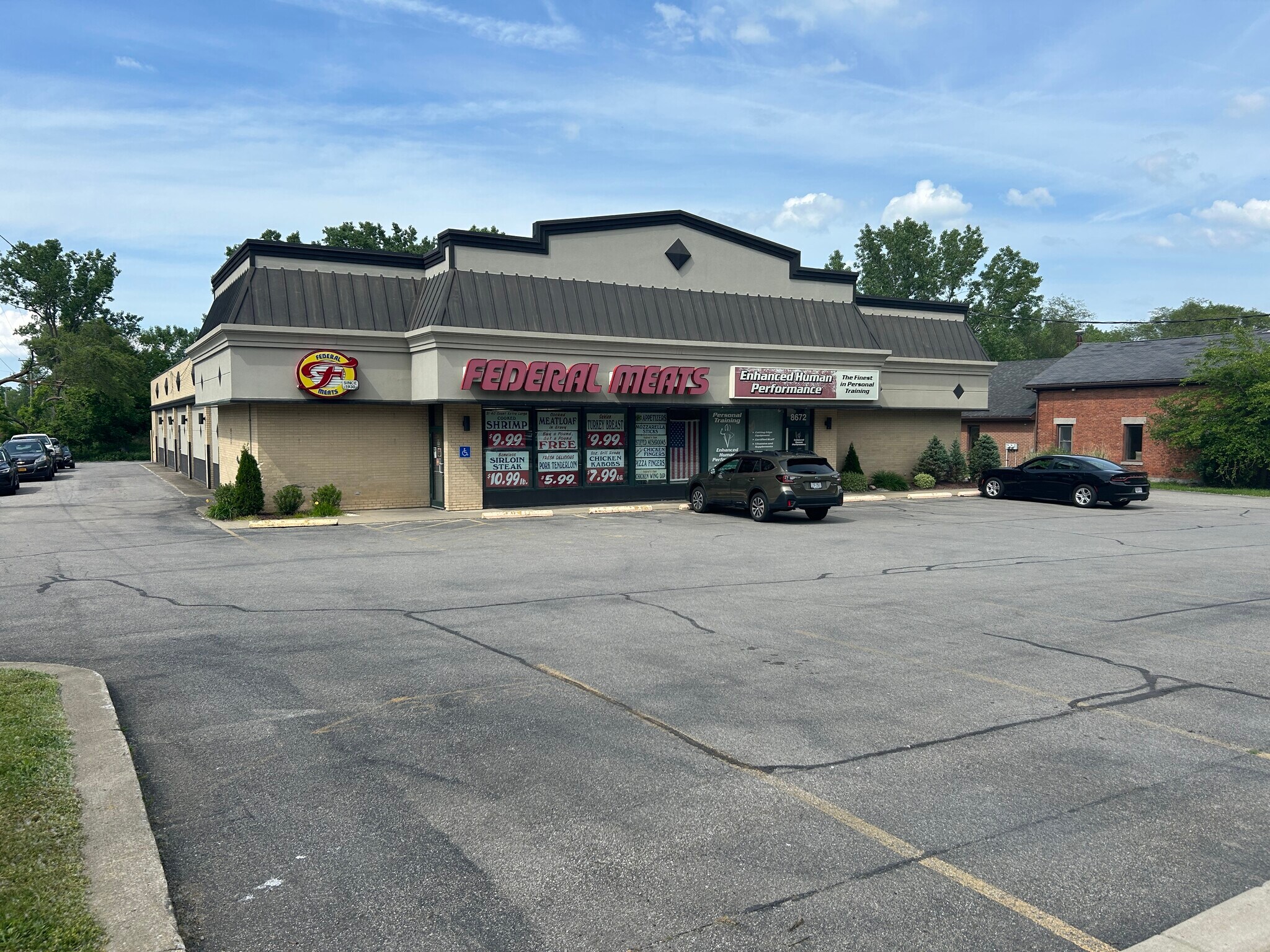 8670-8672 Main St, Buffalo, NY à vendre Photo du bâtiment- Image 1 de 8