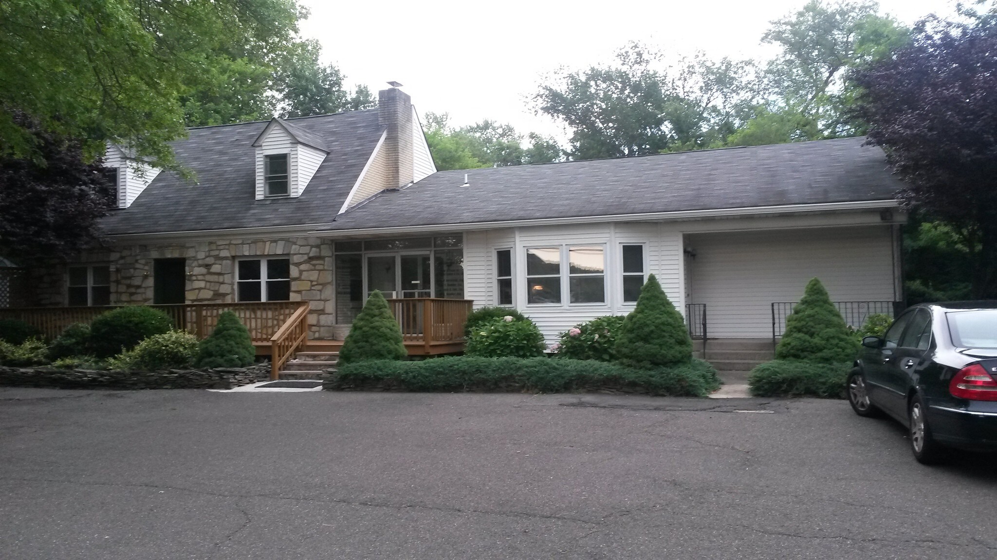 600 Lawrenceville Rd, Lawrence Township Mercer, NJ à vendre Photo du bâtiment- Image 1 de 9