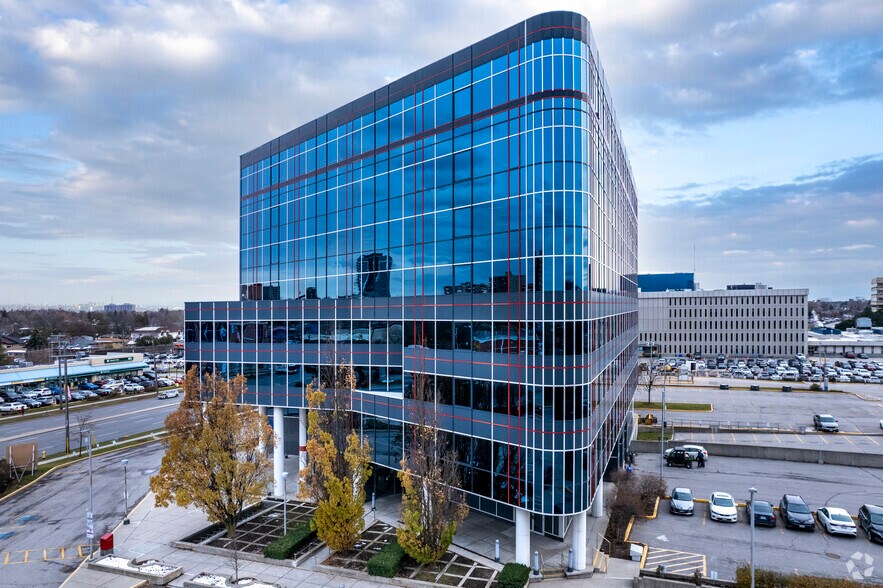 2550 Victoria Park Ave, Toronto, ON à louer - Photo du bâtiment - Image 2 de 7
