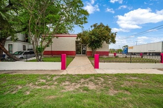 201 W Poplar St, San Antonio, TX - Aérien Vue de la carte