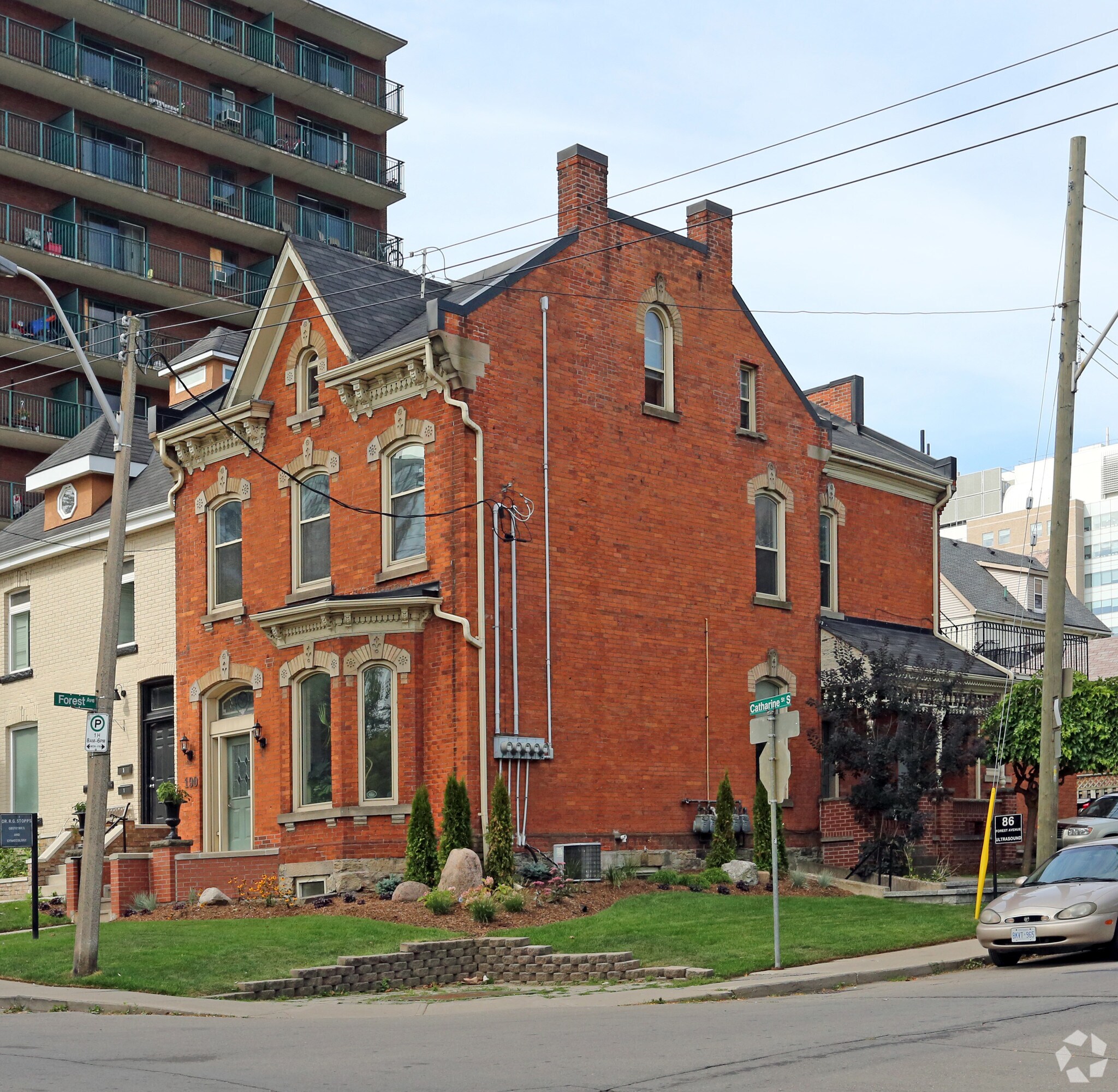 190 Catharine St S, Hamilton, ON for sale Primary Photo- Image 1 of 1