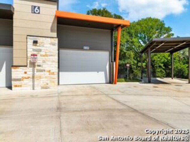 Plus de détails pour 7231 Stonewall Bnd, San Antonio, TX - Flex à vendre