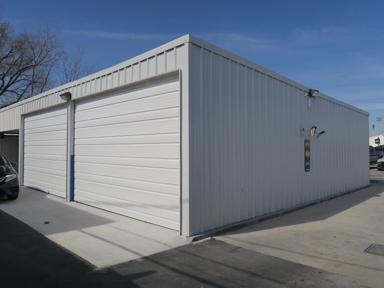 5715 Star Ln, Houston, TX for lease - Building Photo - Image 3 of 15