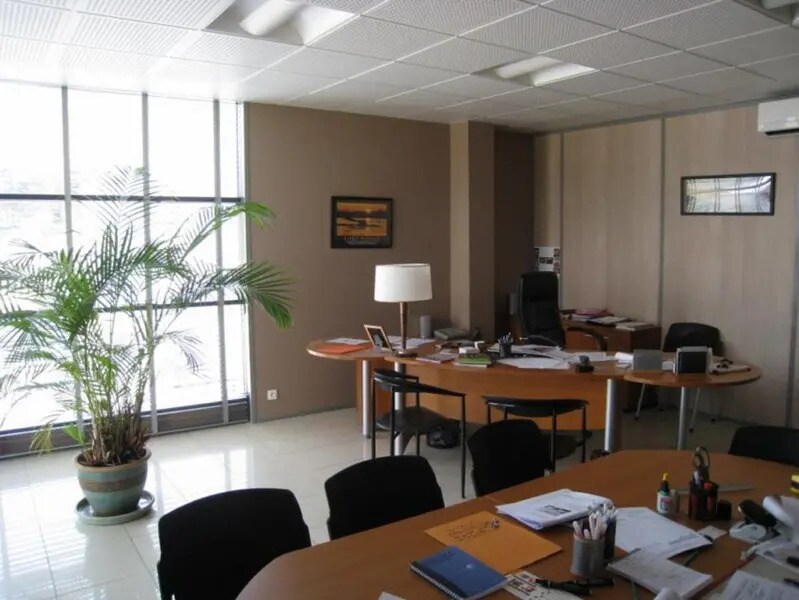 Industrial in Gémenos for lease Building Photo- Image 1 of 6