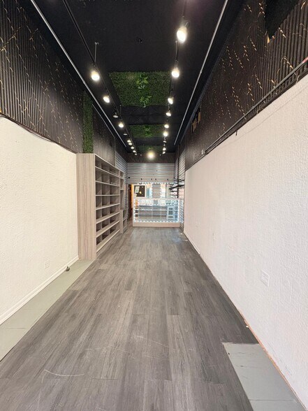 1727 Second Ave, New York, NY à louer - Photo du bâtiment - Image 3 de 14
