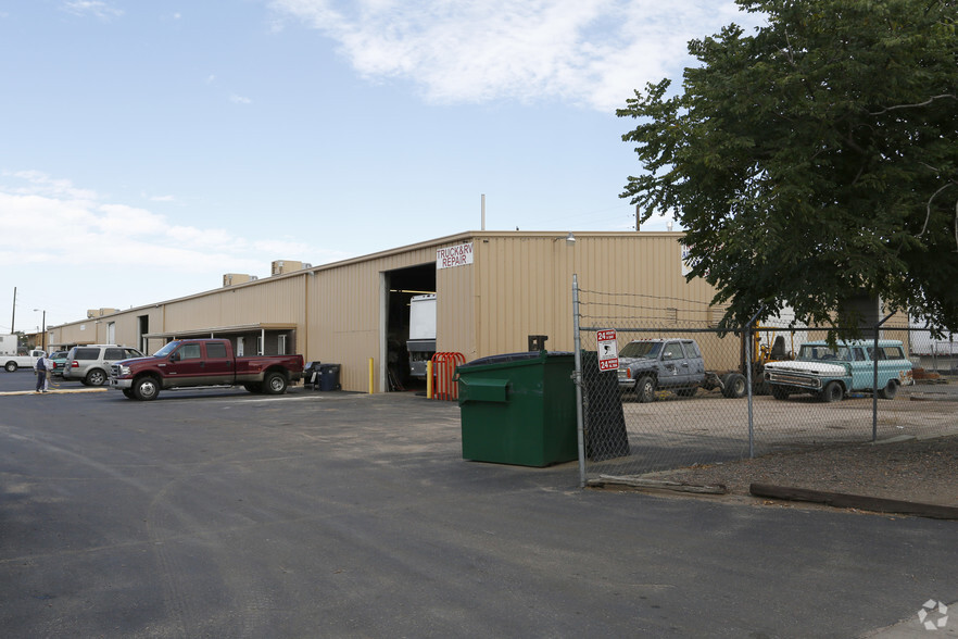 7005-7011 E 53rd Pl, Commerce City, CO for lease - Primary Photo - Image 1 of 18