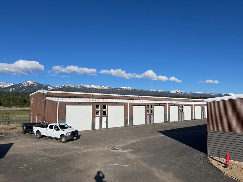 1435 Main St, Cascade, ID à vendre - Photo du bâtiment - Image 3 de 10