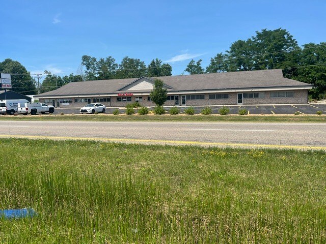 More details for 1699 Lansing Rd, Charlotte, MI - Office/Retail for Lease