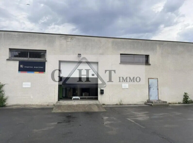 Flex in Colombes for lease - Building Photo - Image 3 of 3