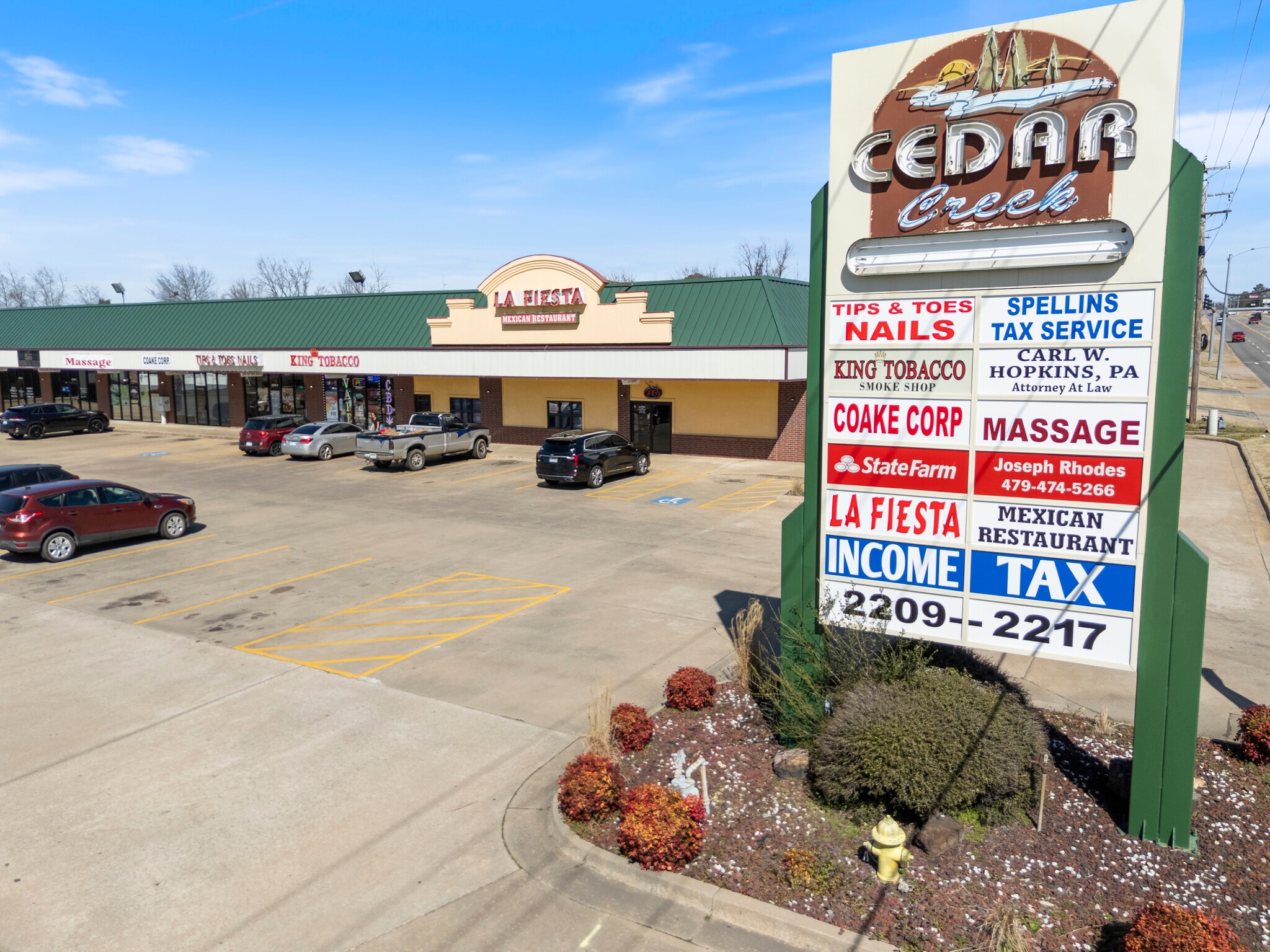 2215 Fayetteville Rd, Van Buren, AR for lease Primary Photo- Image 1 of 27