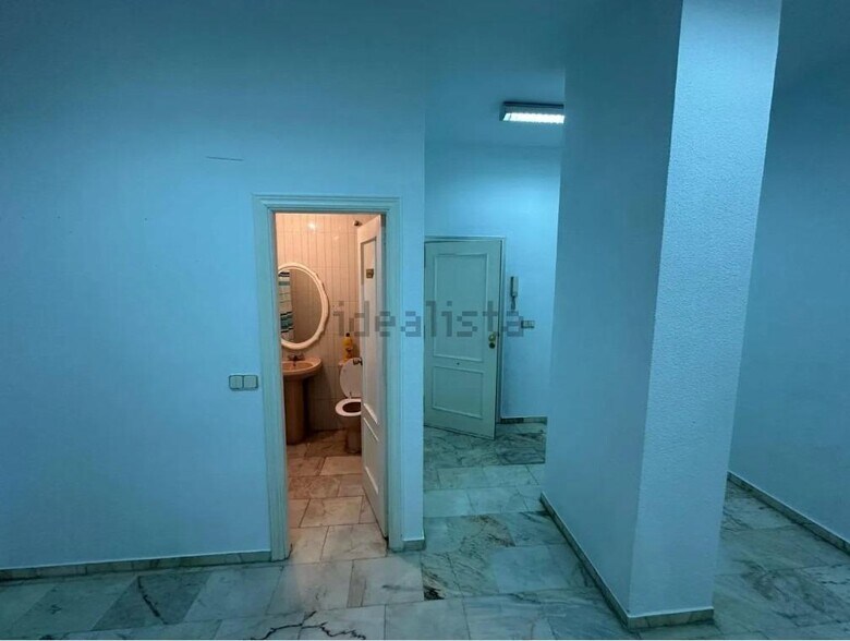 Office in Cáceres, Cáceres for sale - Interior Photo - Image 2 of 11