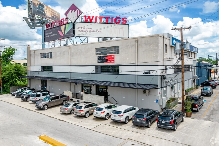 2018 Ave B, San Antonio, TX for sale - Primary Photo - Image 1 of 30