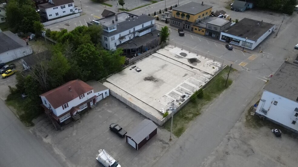 75 Penobscot Ave, Millinocket, ME à vendre - Photo du bâtiment - Image 1 de 6