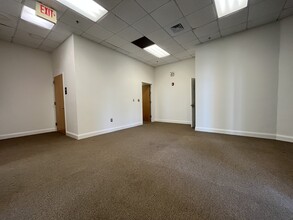 1514 S Church St, Charlotte, NC for lease Interior Photo- Image 2 of 6