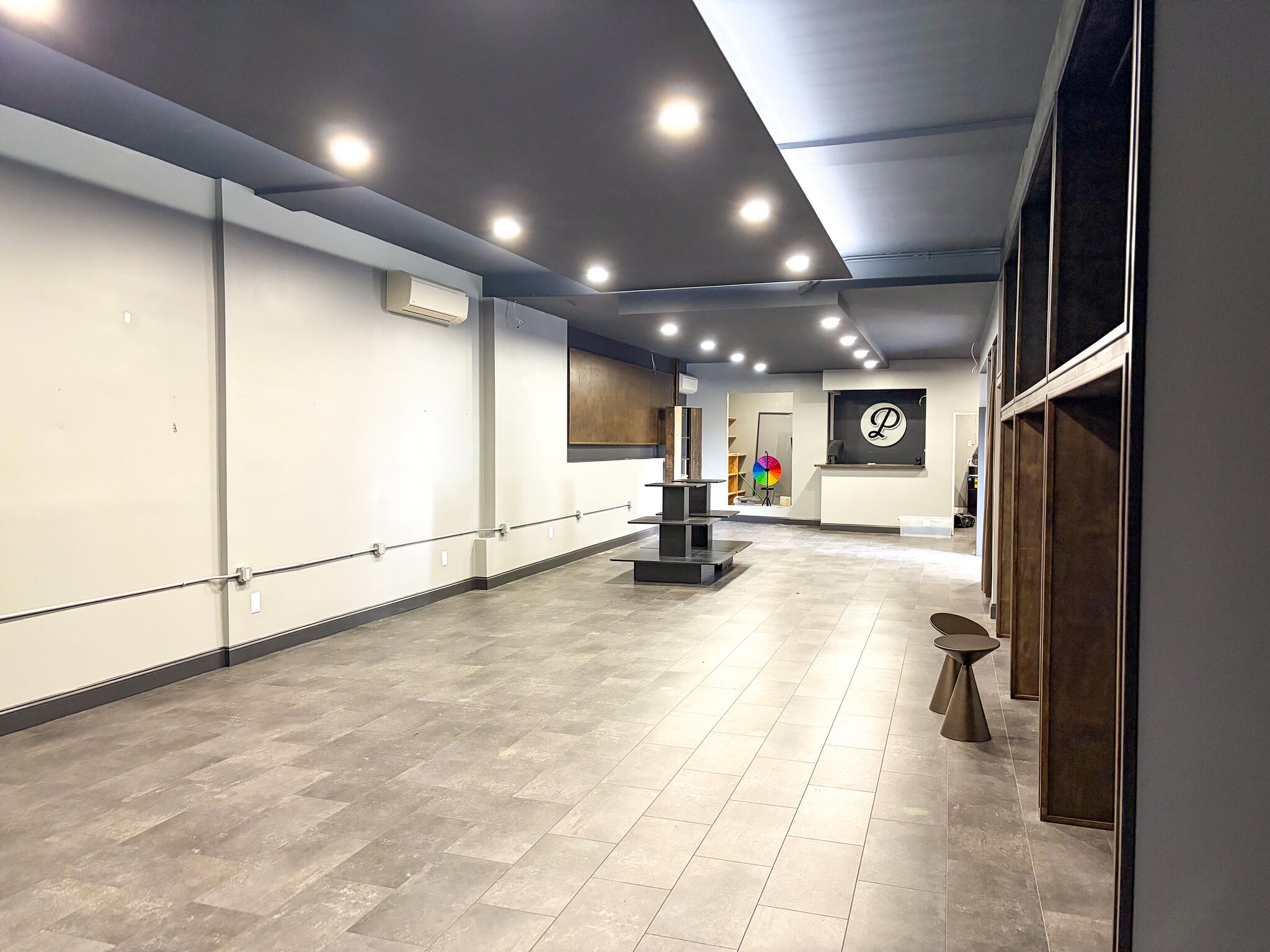 17 Kent Ave, Brooklyn, NY for lease Interior Photo- Image 1 of 2