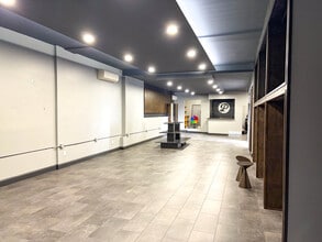 17 Kent Ave, Brooklyn, NY for lease Interior Photo- Image 1 of 2