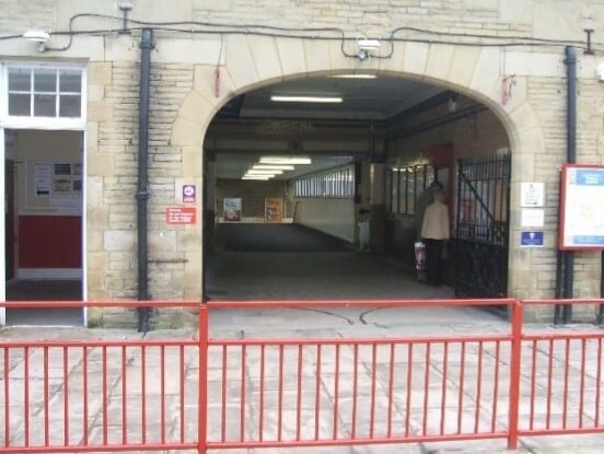 Wellington St, Bingley à louer - Photo du bâtiment - Image 3 de 4